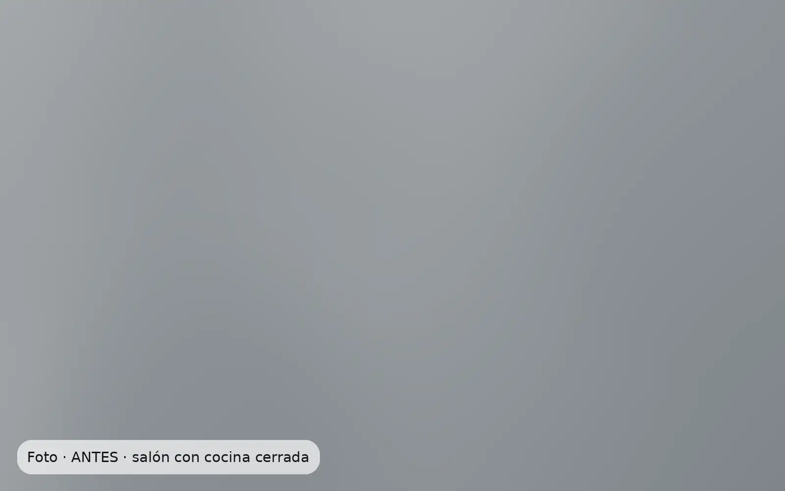 Antes: salón con la cocina cerrada en un piso de Vistalegre (ejemplo)