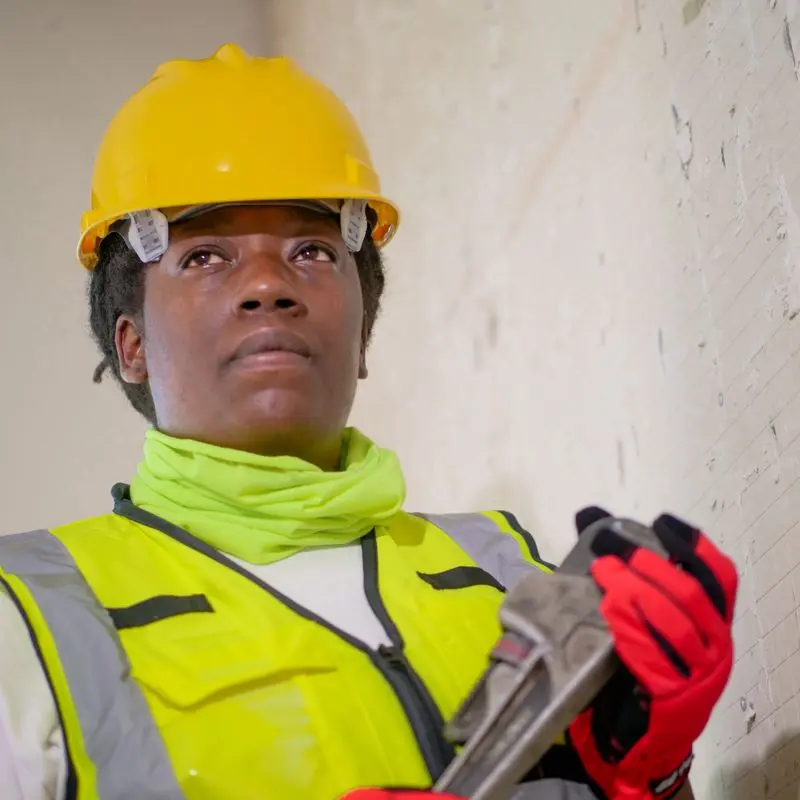 Retrato de la jefa del taller de reparación