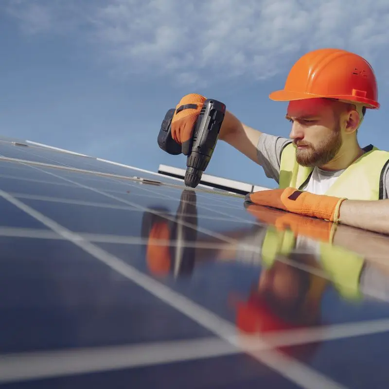 Retrato del responsable de riego y bombeo solar